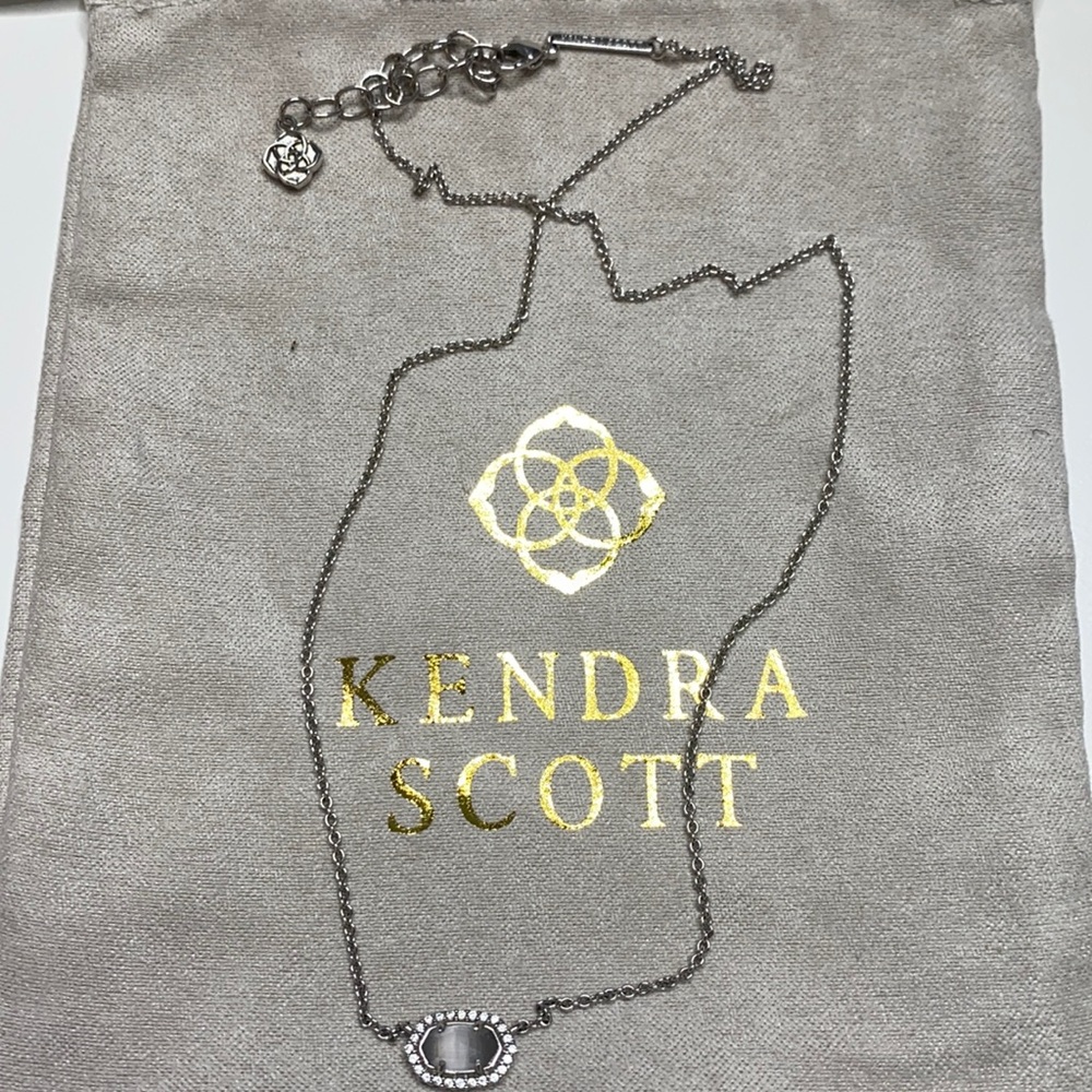 Kendra Scott Necklace